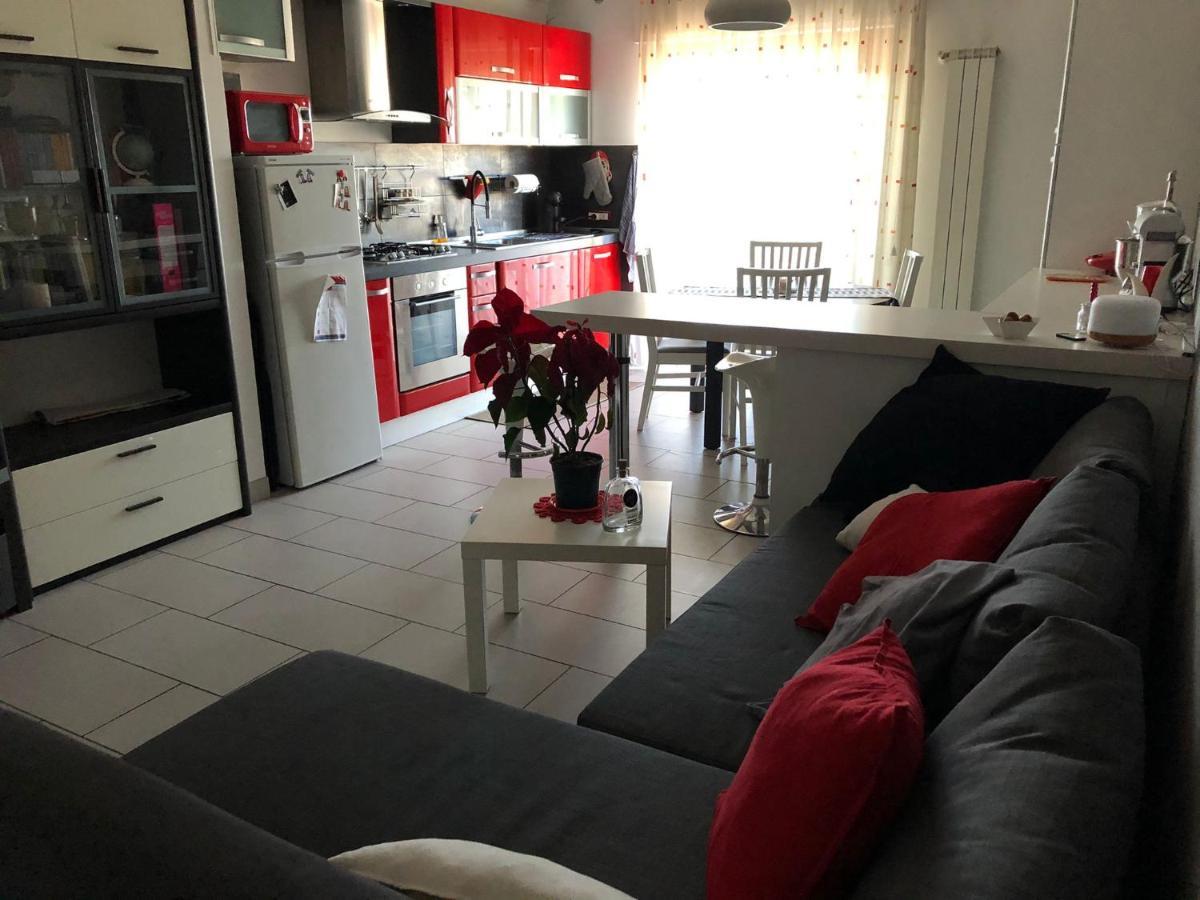 Appartamento Laurentum Torvaianica Exteriör bild